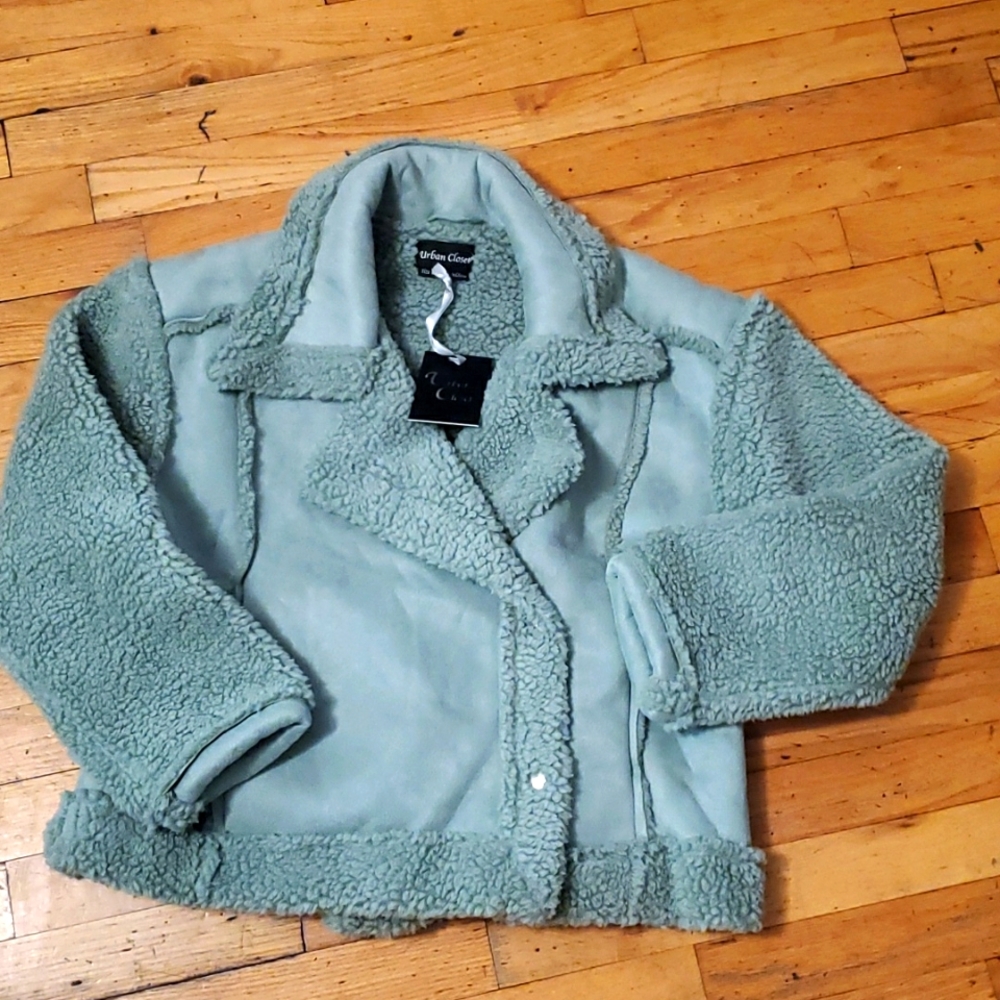 URBAN CLOSET COLOR GREEN SIZE  LARGE